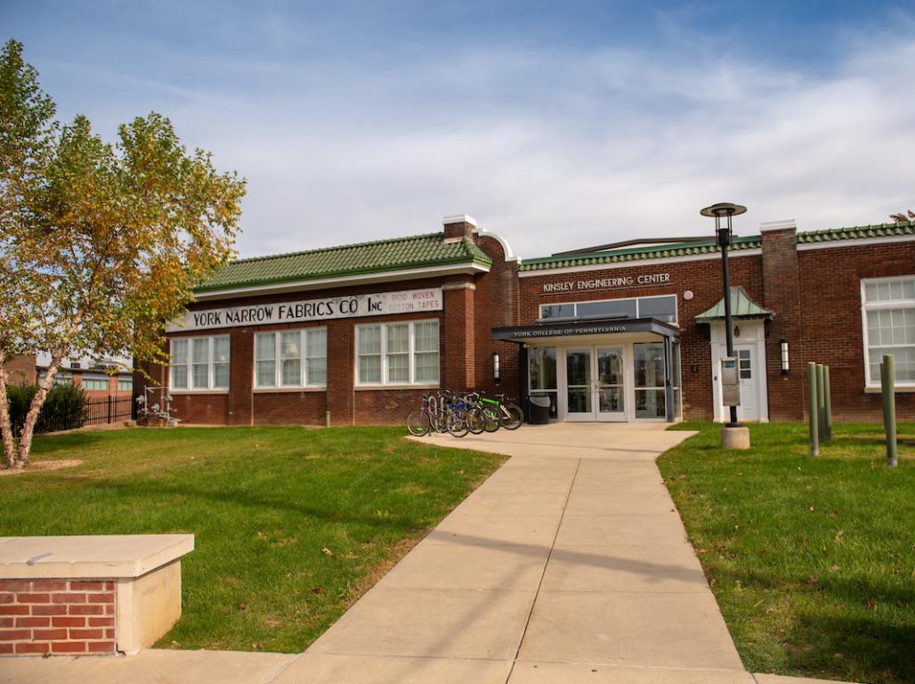 Exterior photo of the Kinsley Engineering Center.