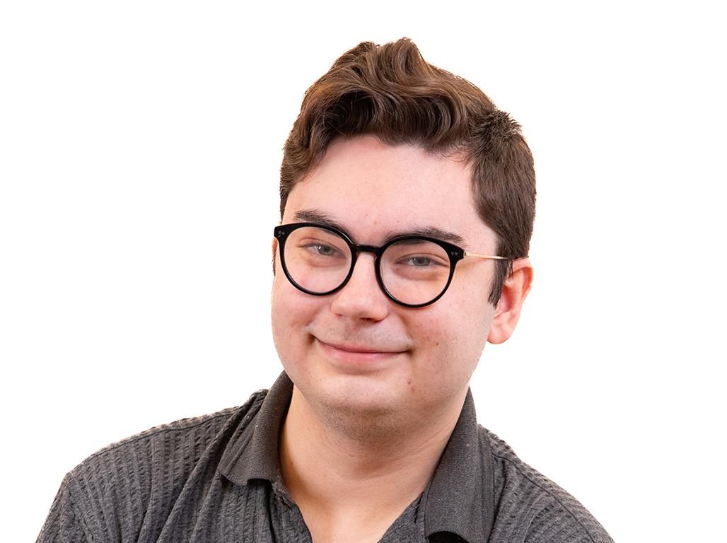 Professional Headshot of Chase Hellwig