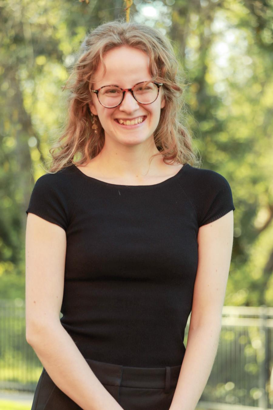 Hannah Zinn Headshot