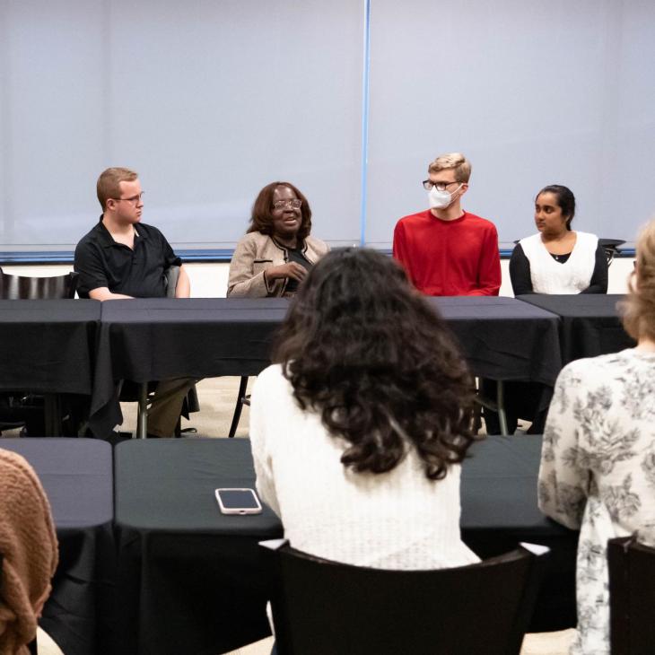 GCCI Sandra Taylor talking with students